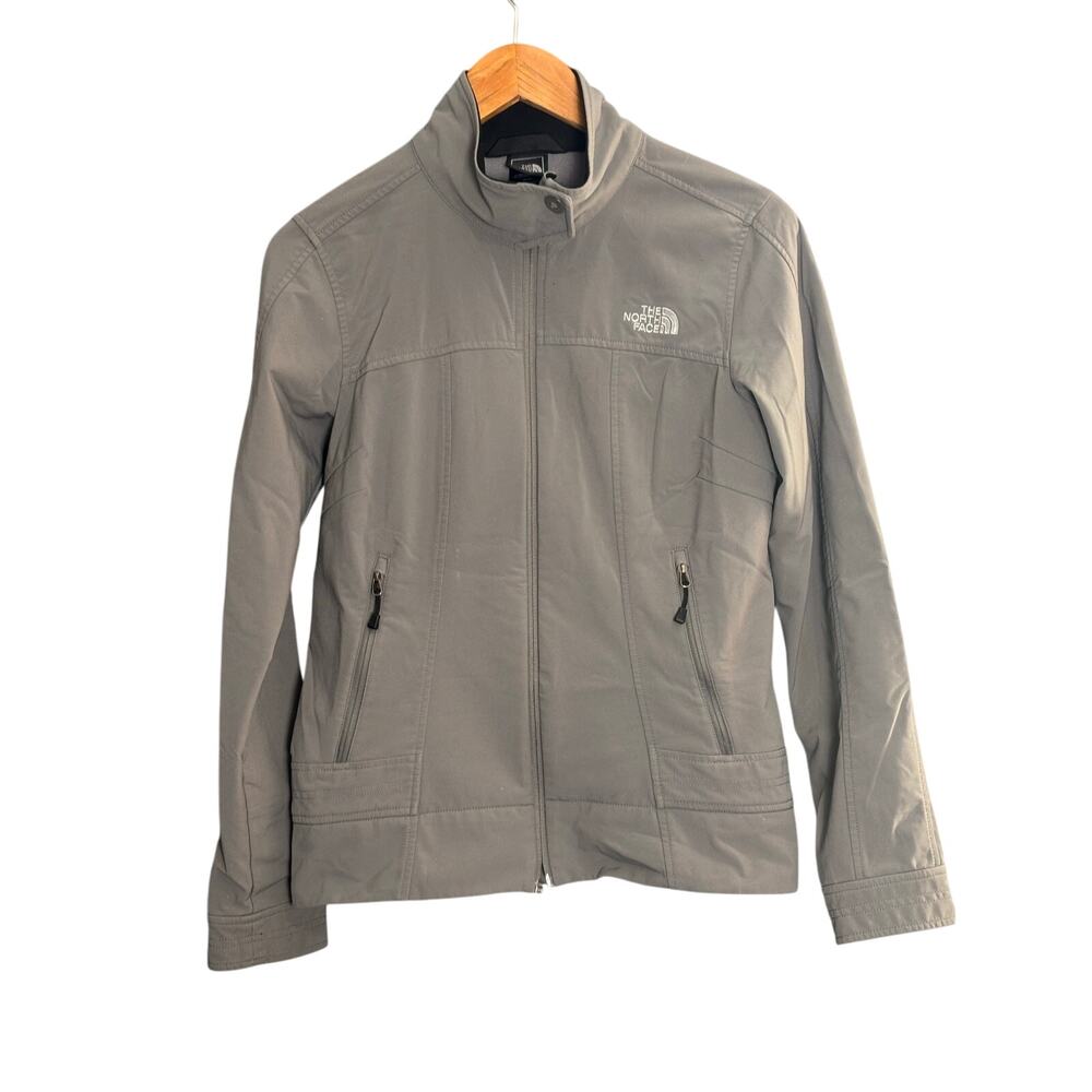 The North Face Softshell Jacket - Women's Gray
Full Zip Stand Collar‎